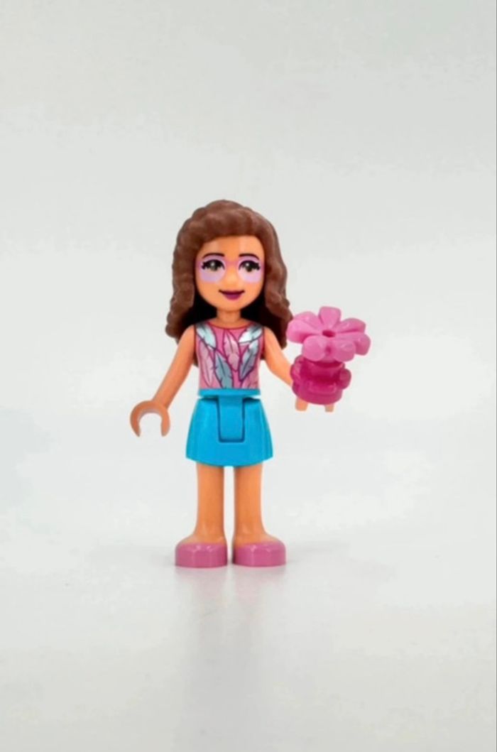 Lego Figurines Friends : Olivia cueille une fleur paradisiaque