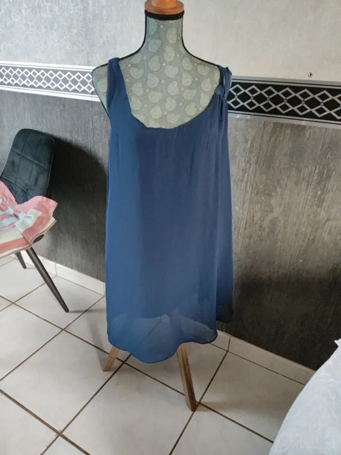 Tunique bleu marine sans manche aisselle a aisselle 48