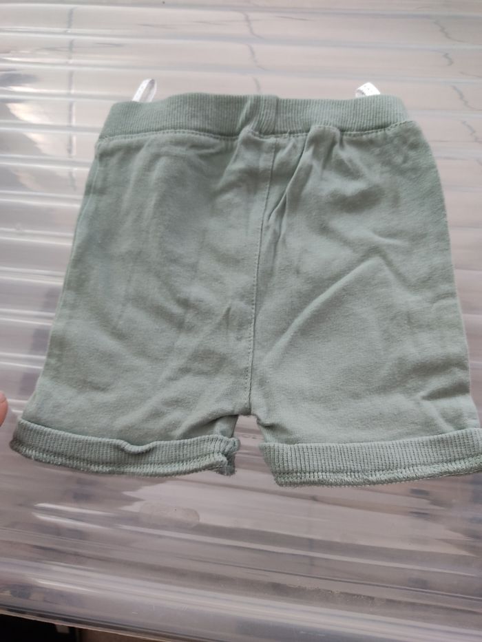 Short 3 mois - photo numéro 3