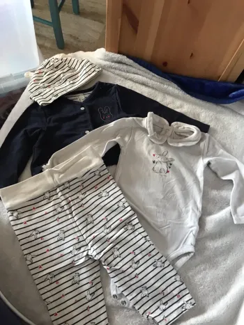 Ensemble Petit lapin, 12 mois