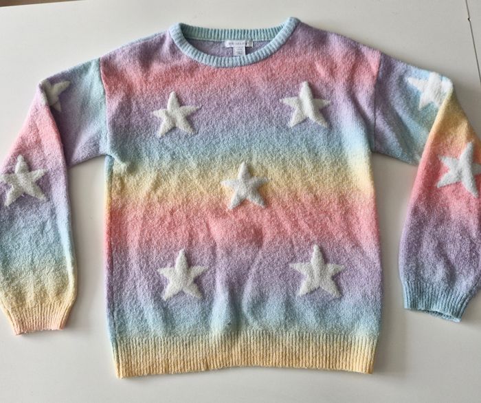 Pull arc en ciel étoilé