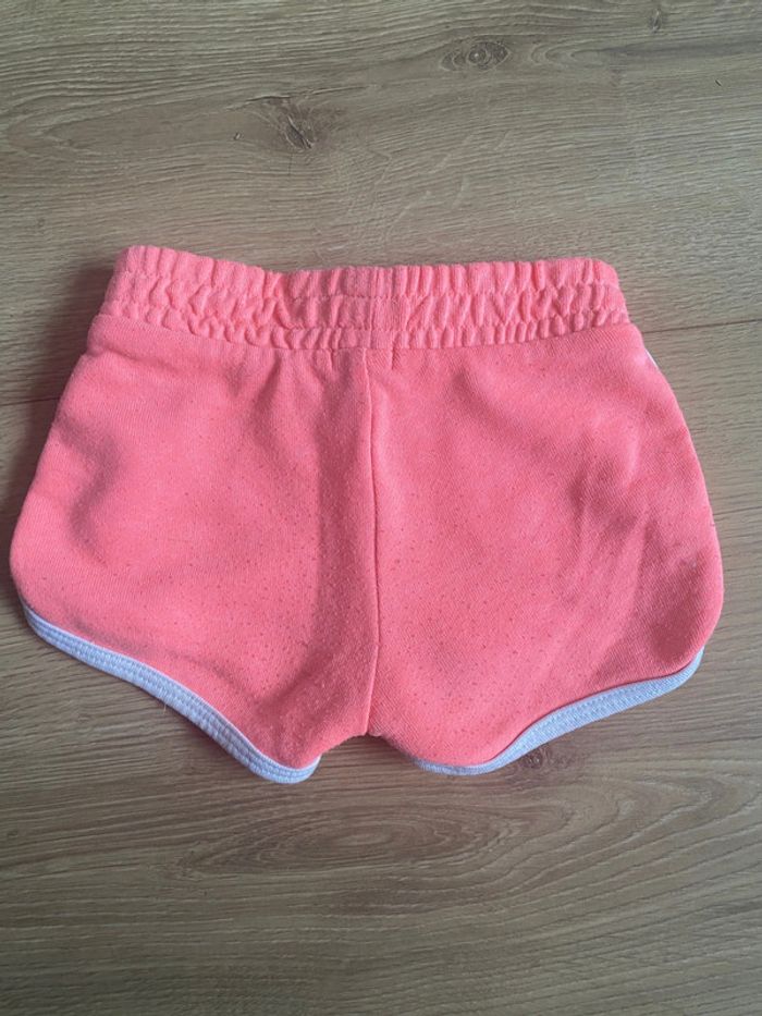 Petit short style sport rose - photo numéro 2