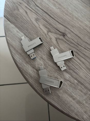 3 Clef USB Philips