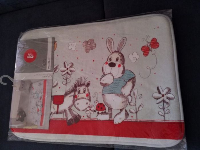 Tapis chambre d'enfant ou salle de bain ne