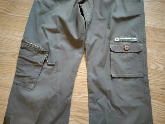 Pantalon gris. Femme. Lulu castagnette 
Taille 40 - photo numéro 4