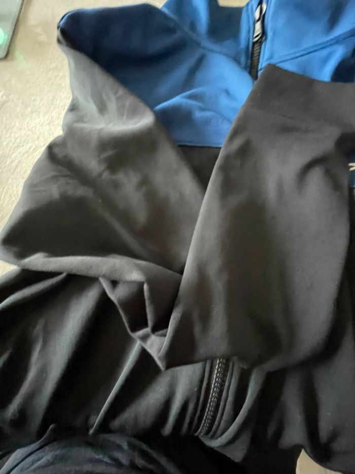 Gilet de sport Under Armour bleu et noir – Taille M - photo numéro 3