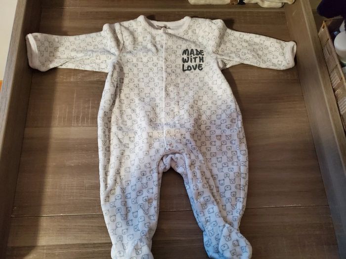 Lot de 6 pyjamas et 1 surpyjama 6 mois - photo numéro 7