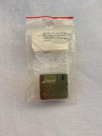 Pin’s Lacoste à parfumé – Collector original