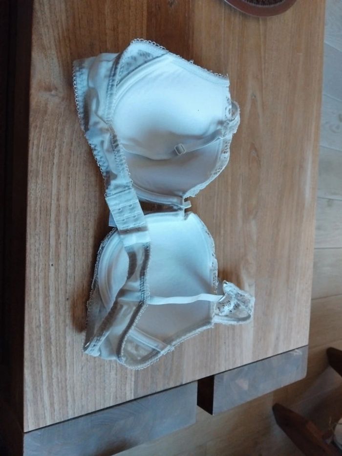Soutien gorge blanc cassé - photo numéro 4