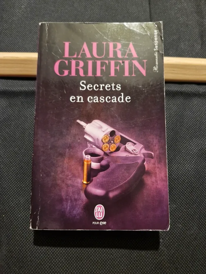 Secrets en cascade - Laura Griffin