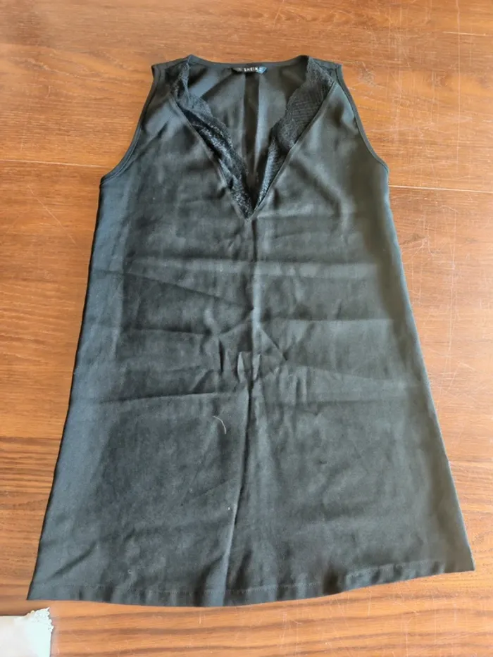 Lot n°7: robe - photo numéro 3