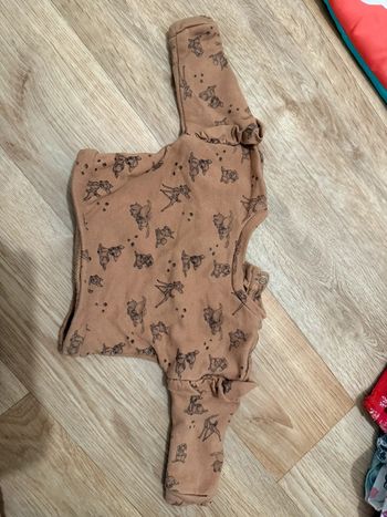 Pull Disney marron