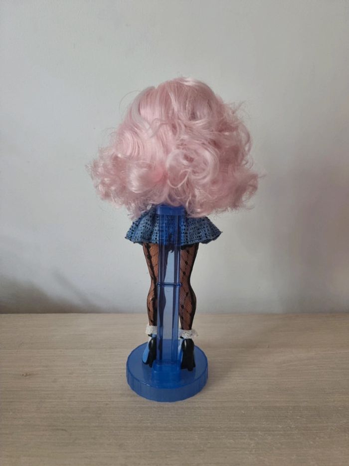 Poupée L.O.L Surprise OMG - Uptown Girl - photo numéro 4