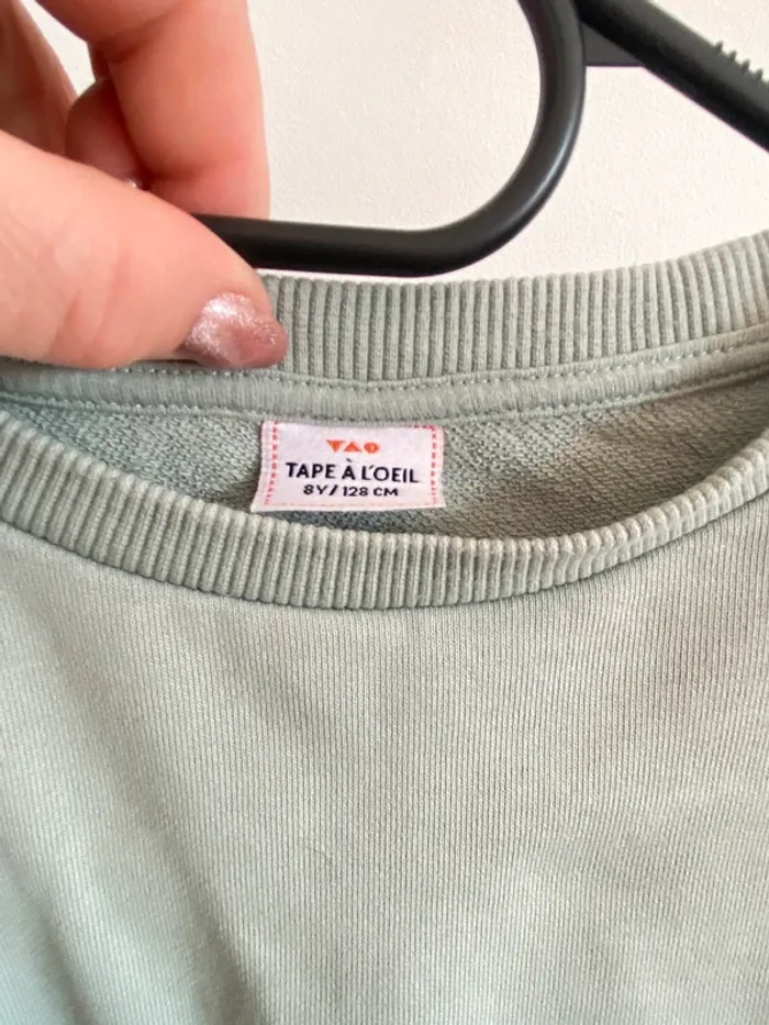 Pull fille tape à l’œil. - photo numéro 4