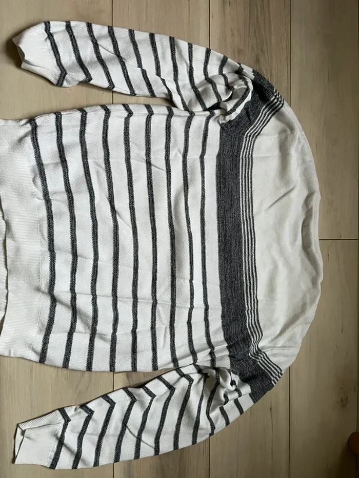 Pull Armand Thierry taille XL - photo numéro 4