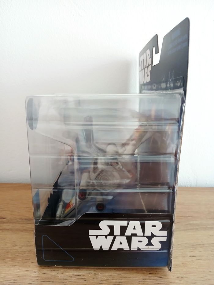 Jazwares Star Wars Micro Galaxy Squadron Wedge Antilles X Wing Damaged NEUF - photo numéro 4