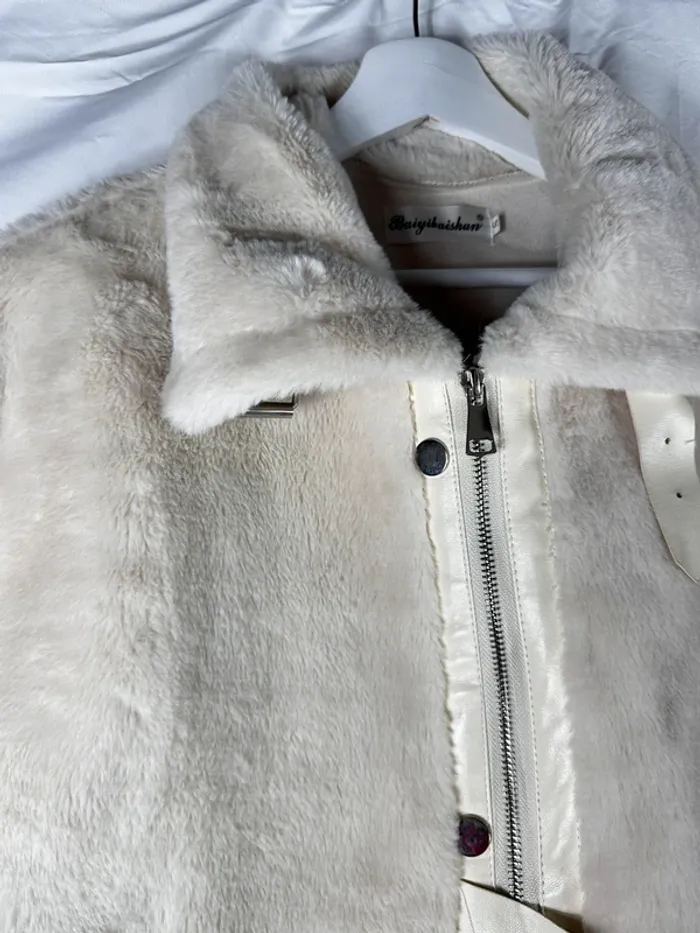 Veste fausse fourrure YesStyle – Blanche/crème, chic & chaude - photo numéro 6