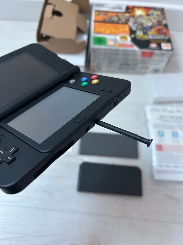 New Nintendo 3DS édition limitée dragon ball Z - photo numéro 8