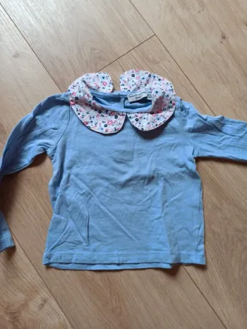 T-shirt manche longue col fleuri