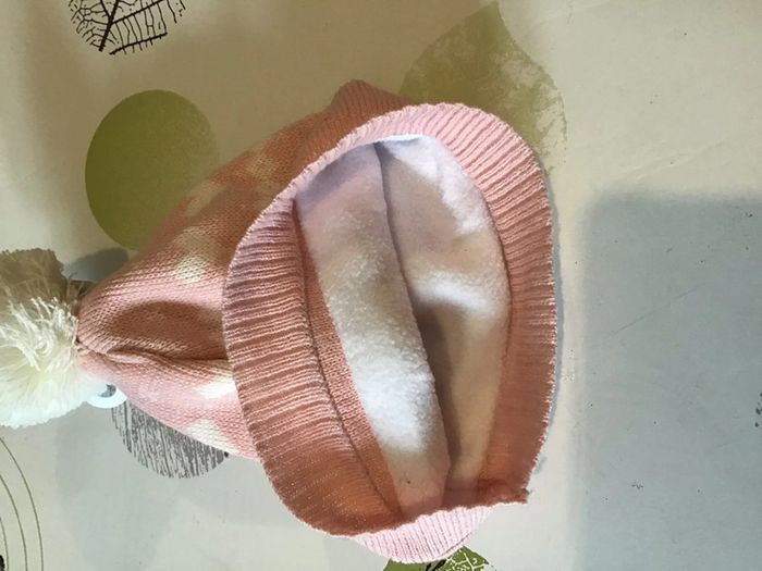 Bonnet rose clair et blanc avec pompon 2/3 ans - photo numéro 2