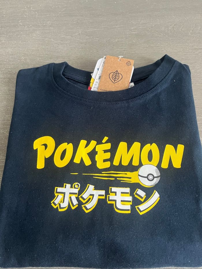 Sweats shirt manches longues Pokémon
