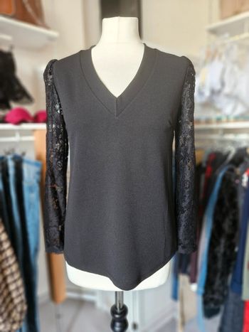 Blouse manches dentelle T.S