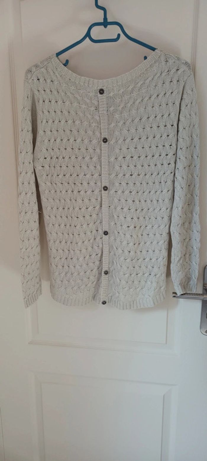 Pull beige avec motif ajouré - photo numéro 2