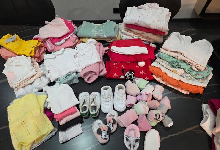 Lot vêtements fille 6 mois - photo numéro 3