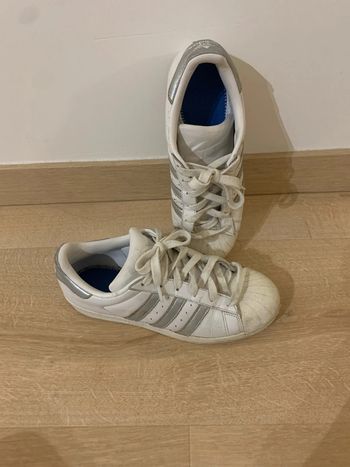Adidas superstar 40