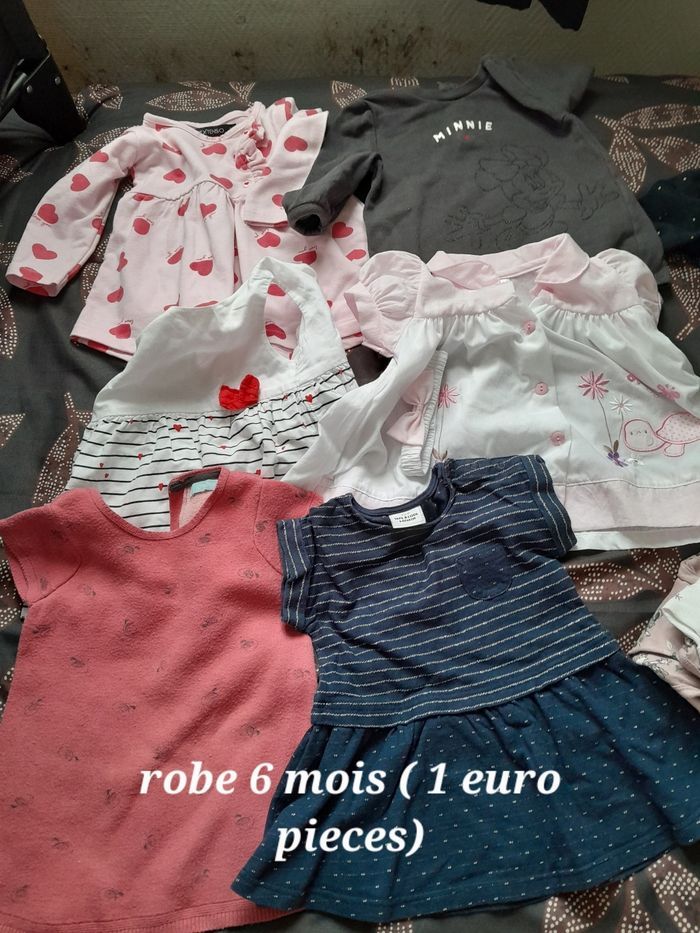 Habbit fille 1 à 6 mois - photo numéro 3