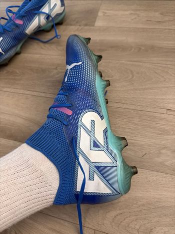 Chaussures de foot crampons puma FTR