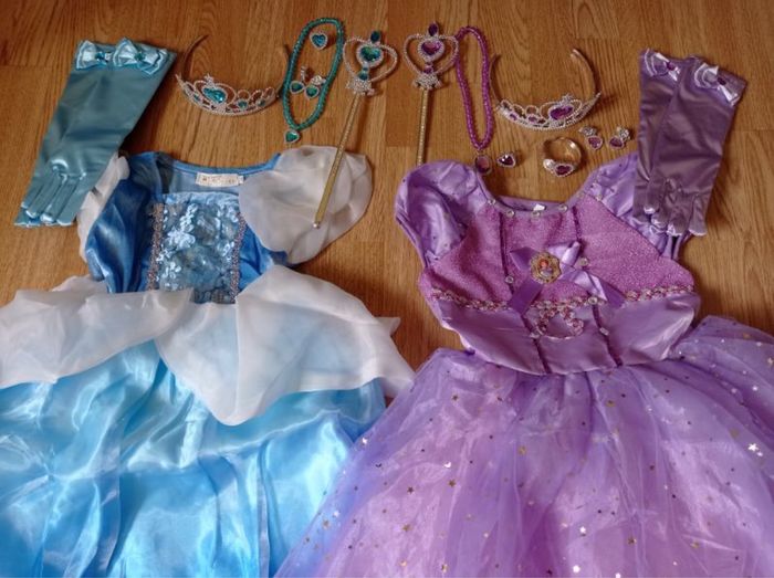 Lot déguisement 2 robes de princesse 5-6ans - photo numéro 7