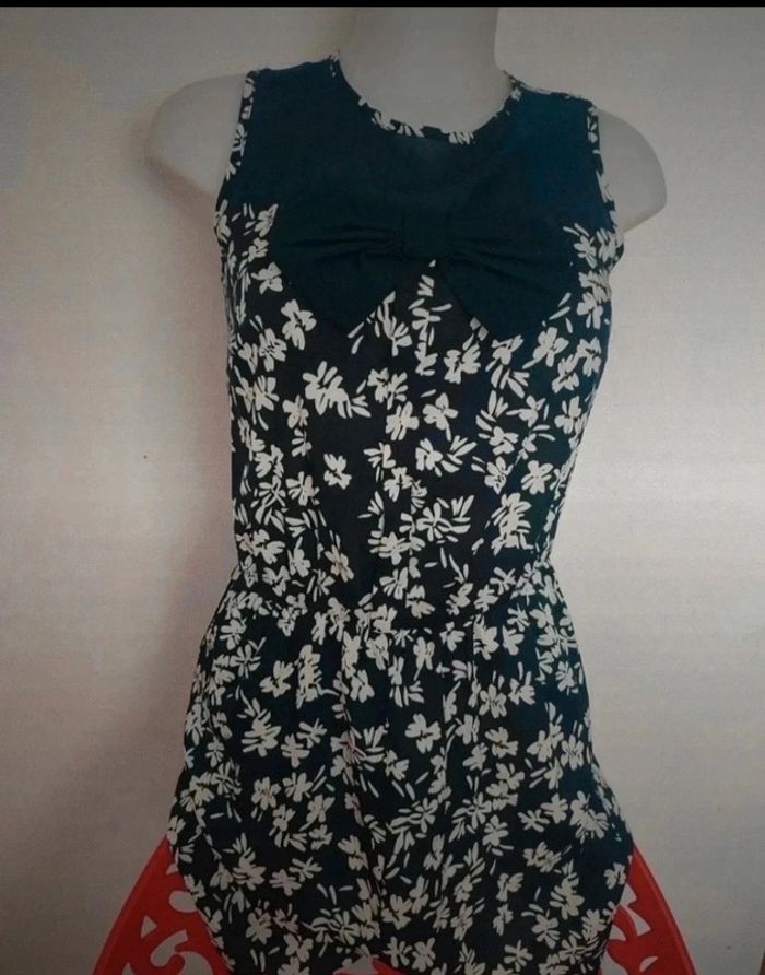 Combi-short taille 36 avec noeud de papillon - photo numéro 4