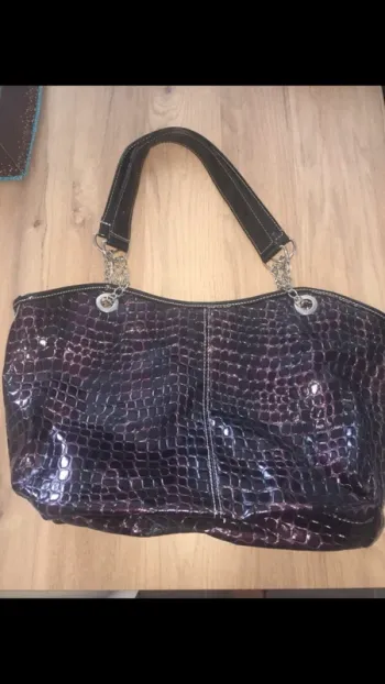 Sac porté épaules style croco