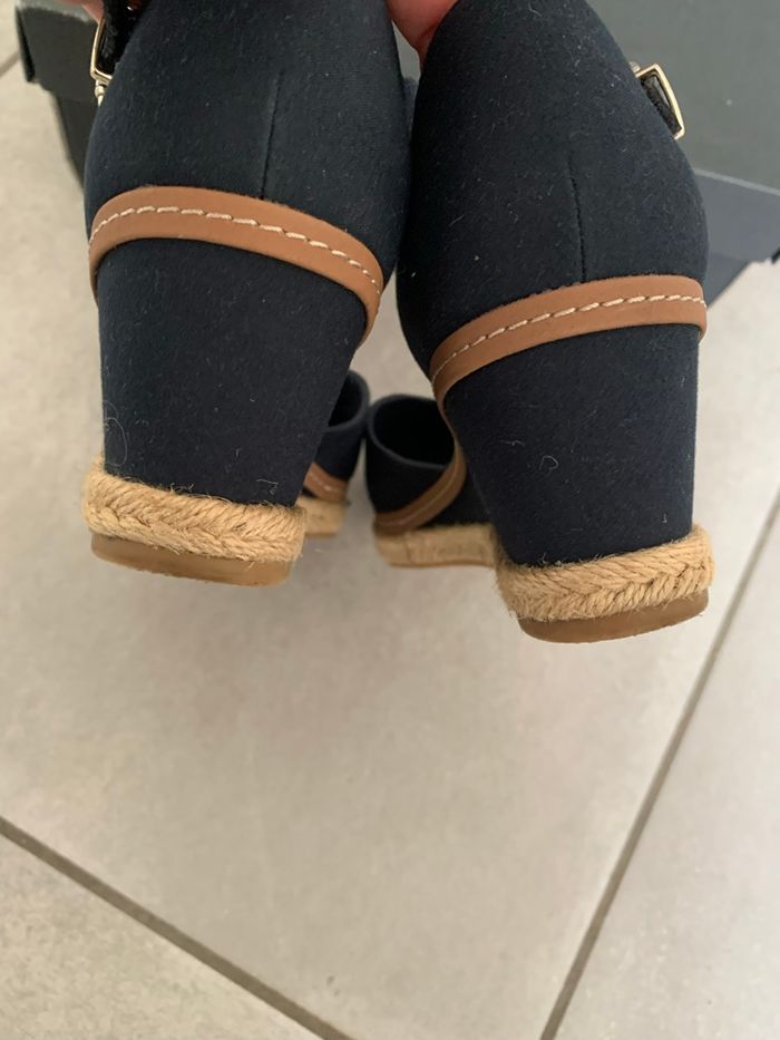 Jolies chaussures compensées Tommy Hilfiger taille 37 - photo numéro 6