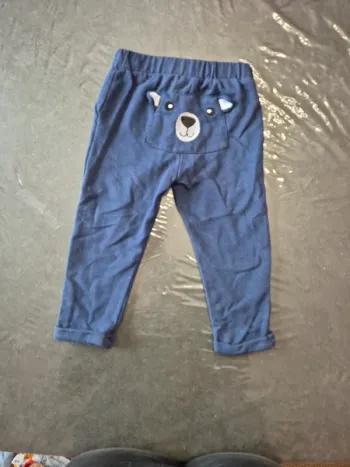 Pantalon tete de nounours aux fesses