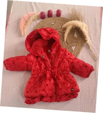 Manteaux kawai rouge 6 mois