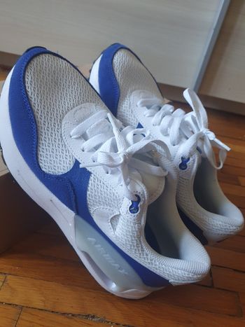 Baskets Air max taille 40