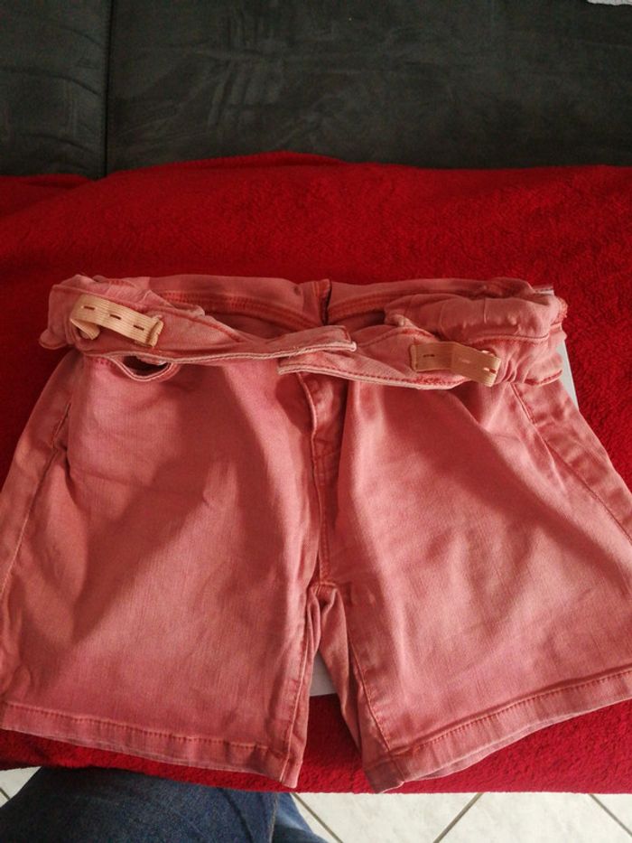 Short fille - photo numéro 3