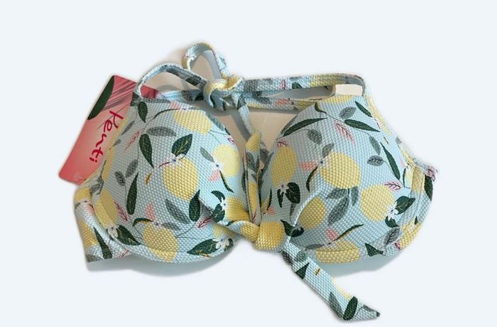 Haut de maillot de bain taille 34 penti