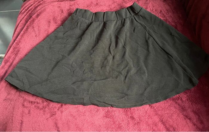 Jupe Jennyfer noire taille 40