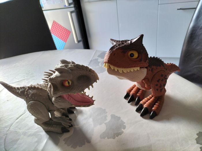 Lot de 2 dinosaures interactif