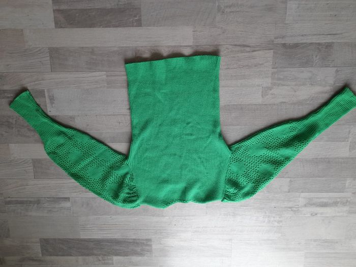 Pull vert 8 ans - photo numéro 2