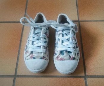 Baskets en toile Gémo pointure 30