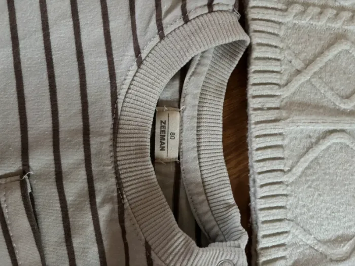 Lot t shirt petit pull - photo numéro 5