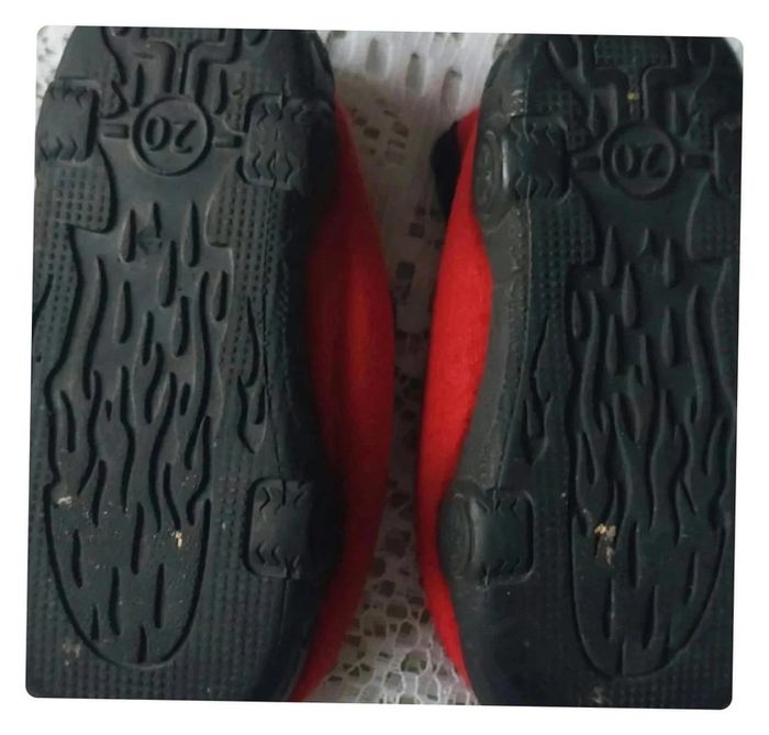 Chaussons Cars, en bon état, taille 20 - photo numéro 4