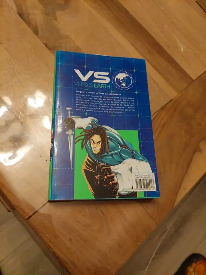 VS Versus Earth, de Kazutomo Ichitomo et Yoshihiko et Watanabe - photo numéro 2