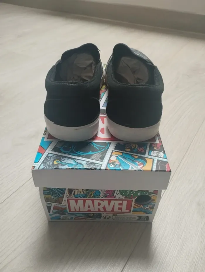 Chaussures garçon marvel printemps/été pointure 36 - photo numéro 4