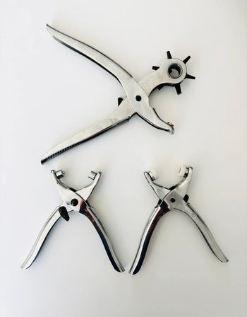 Pince emporte-pièce, pince a œillets - pince à boutons pression + œillets et bouton à pressions