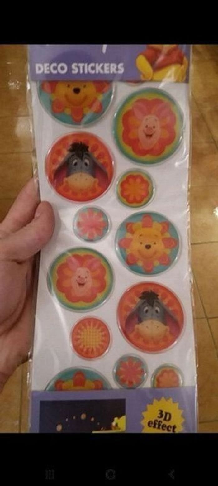 Stickers Winnie l'ourson 3D Effect - photo numéro 3